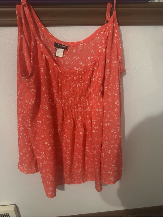 torrid Tops - torrid Coral Floral Pintuck Camisole
